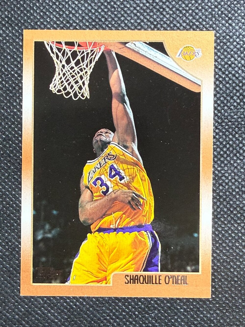 Topps 1997-98 Shaquille O'Neal #175 Los Angeles Lakers NBA Basketball Card